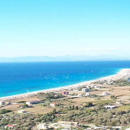 Lazaris In Agios Ioannis Lefkada